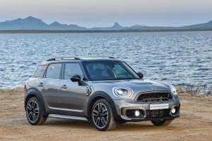 Mini Cooper S Countryman ALL4 2017 года (ZA)